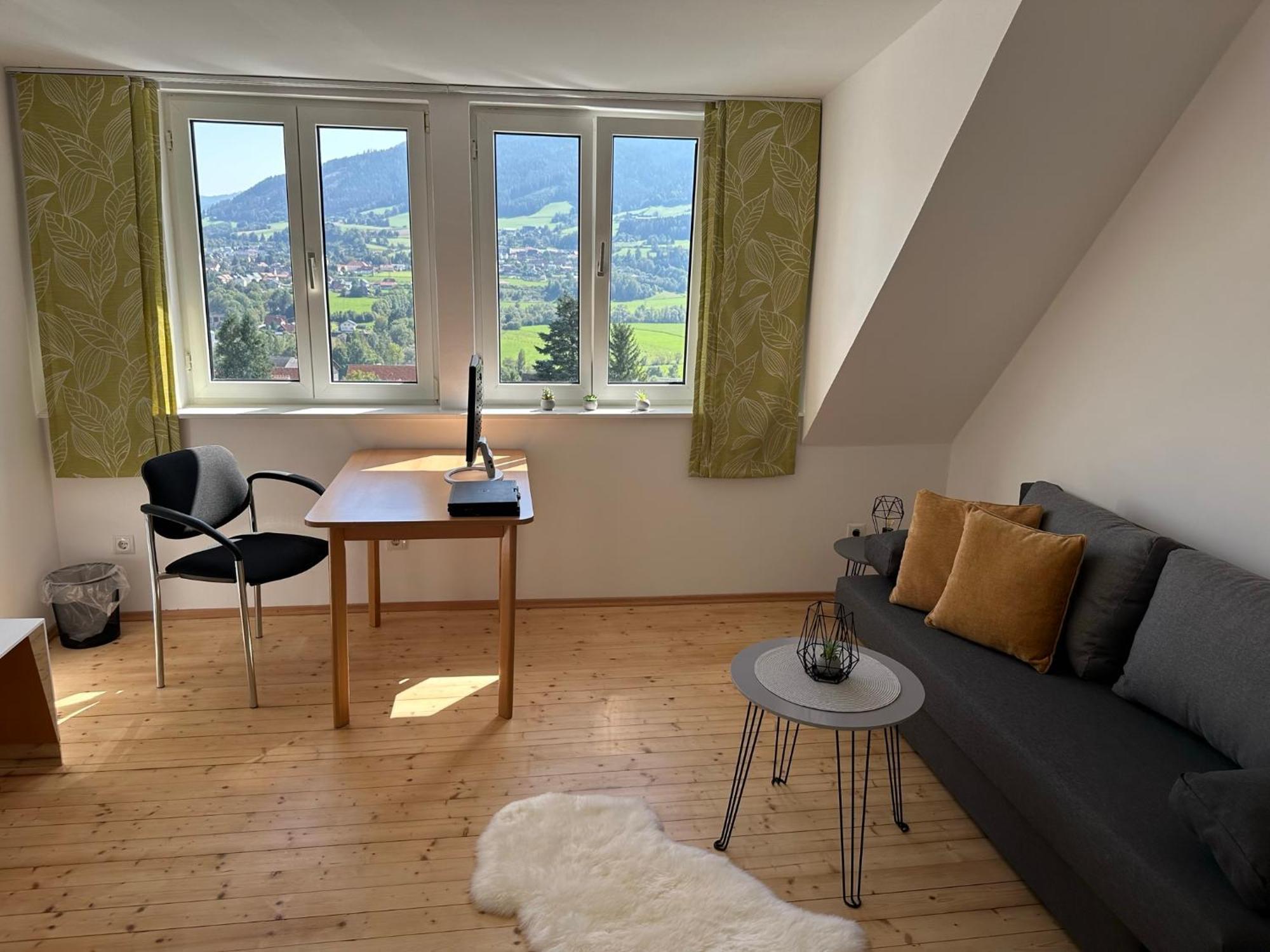 Lind bei ScheiflingPanoramablick Scheiflingアパートメント エクステリア 写真