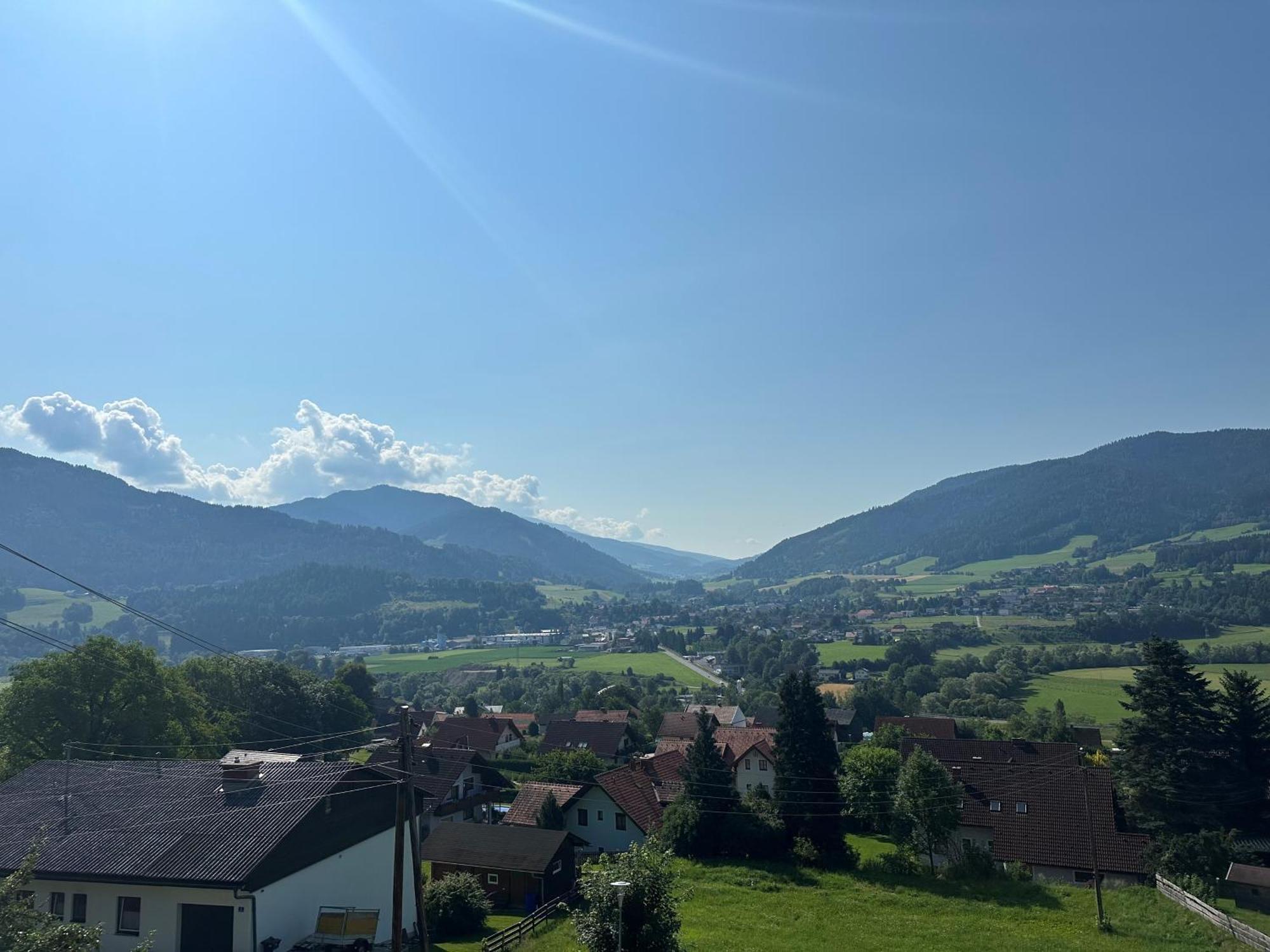 Lind bei ScheiflingPanoramablick Scheiflingアパートメント エクステリア 写真